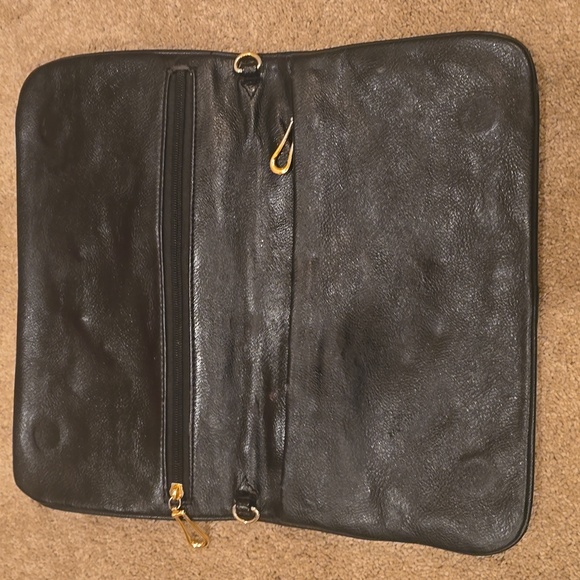 Tory Burch Black Clutch with Gold Logo Leather - Picture 4 of 5